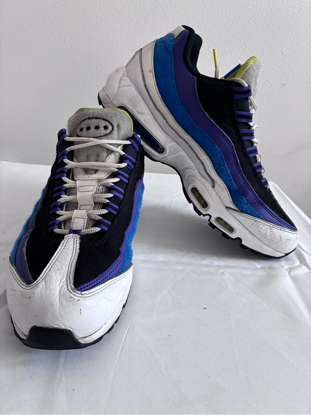Nike Air Max 95 Kaomoji (DD9600-100) men’s size 11